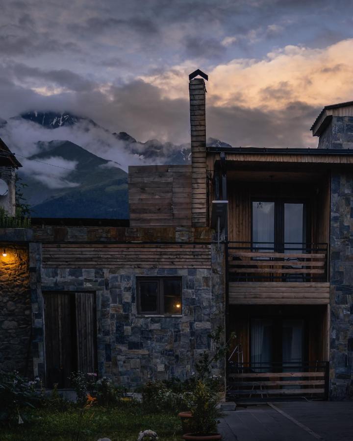 Hotel Old House Mestia Ngoại thất bức ảnh