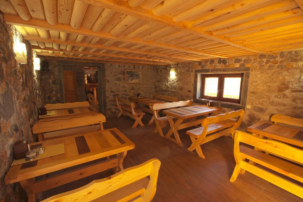 Hotel Old House Mestia Ngoại thất bức ảnh