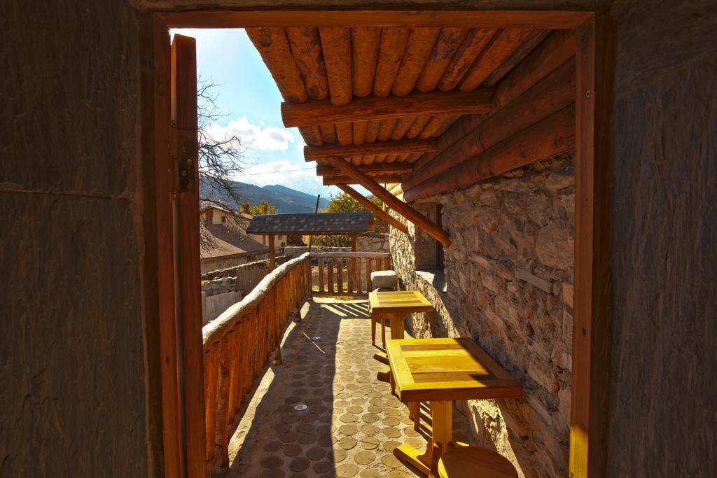 Hotel Old House Mestia Ngoại thất bức ảnh