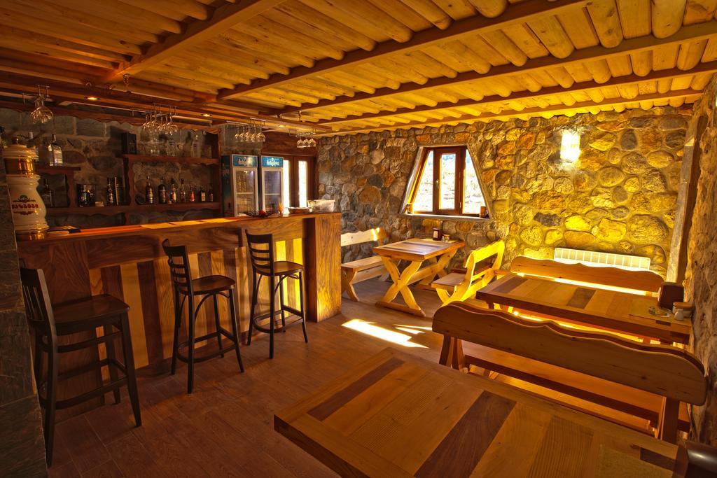 Hotel Old House Mestia Ngoại thất bức ảnh